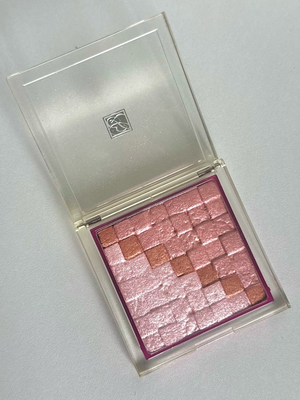BNIB - EstΓ©e Lauder ColorStones Peach Pink Gold Shimmering Highlighter - Picture 9 of 13